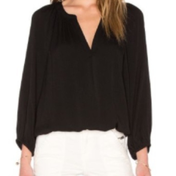 joie black top